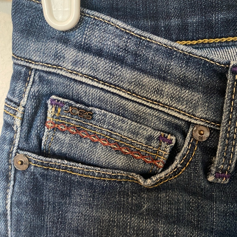 Joe’s Jeans Socialite jeans, size 24. 28” inseam - Picture 2 of 6